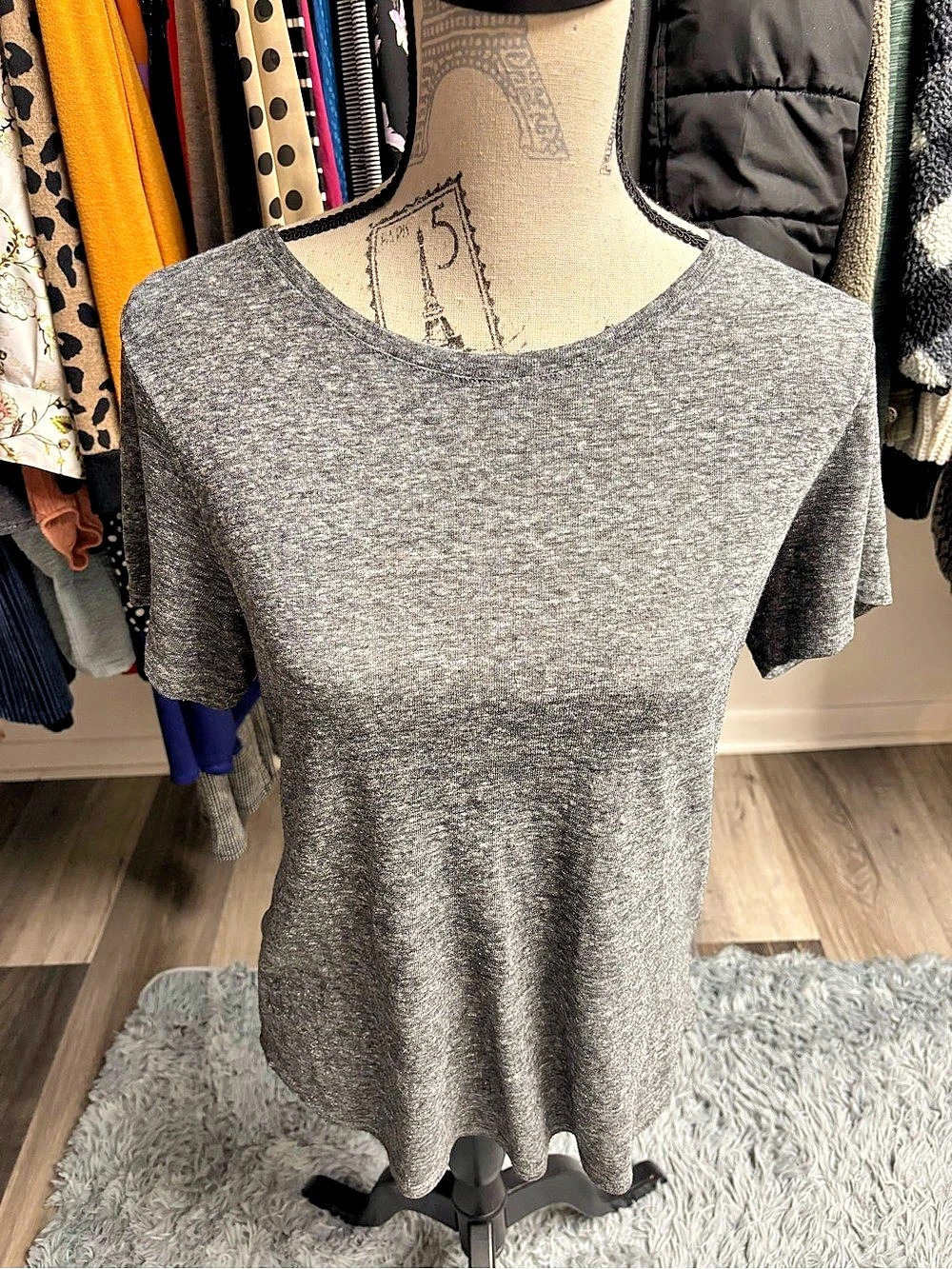 Old Navy Gray Short Sleeve Tee